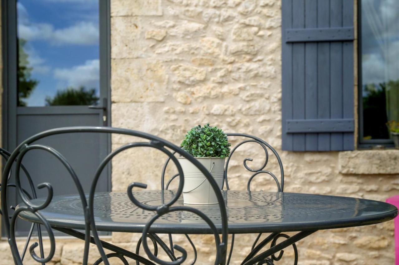 Villa La Maison La Chapelle-Saint-Martin-en-Plaine Exterior foto